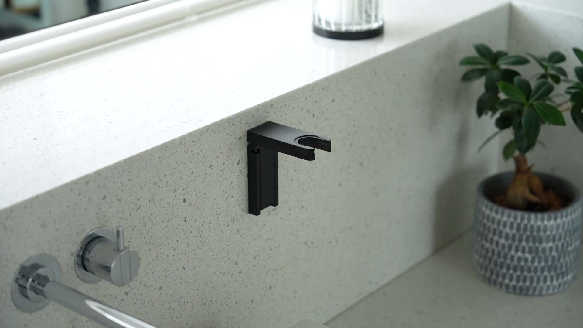 Aesop（イソップ）専用ホルダー「Sopic」｜Sopic holder for Aesop